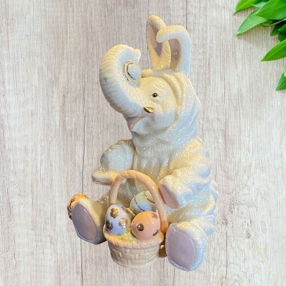 Lenox Mini Classic Elephant Bunny Bounce Elephant - Picture 1 of 9